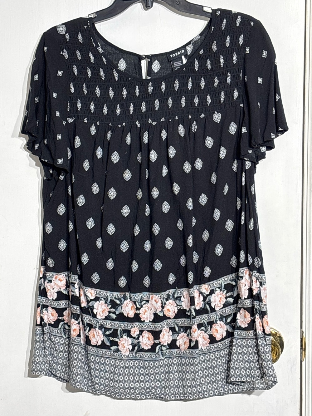 torrid Black Floral Border Smocked Short Sleeve Tunic with Blush Accents